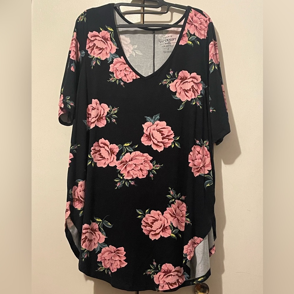 NWT Torrid Super Soft T-shirt
